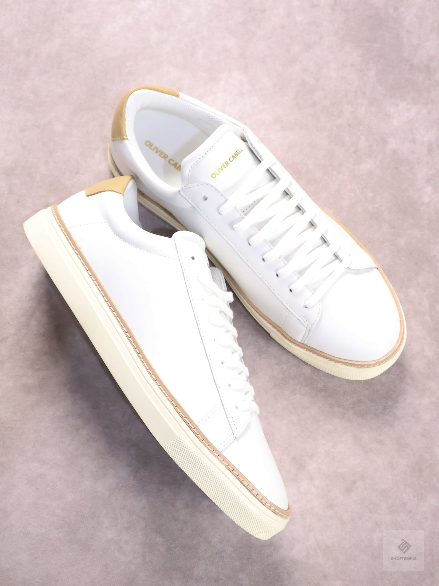 Oliver Cabell Low 1 Pro