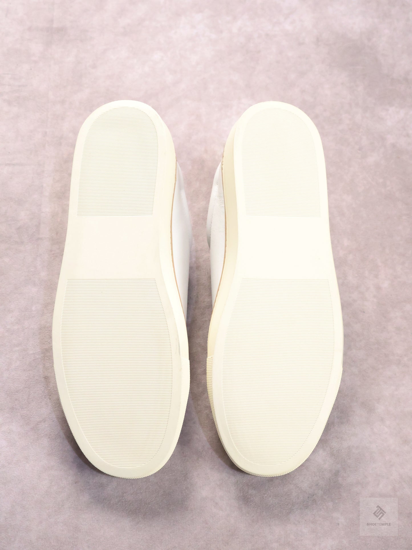 Oliver Cabell Low 1 Pro