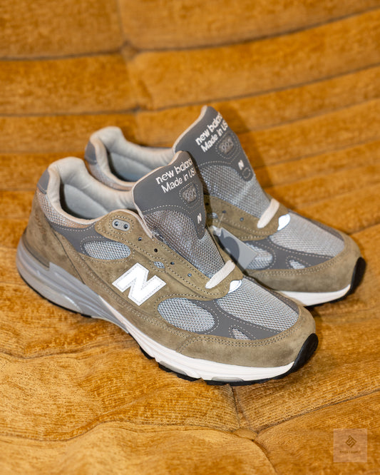 New Balance 993 Made in USA 'Heritage Pack - Covert Green' sneaker.