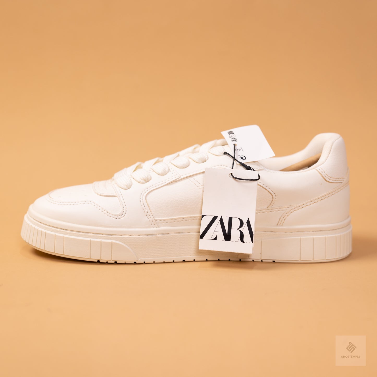 Zara Estilo Retro Sneaker