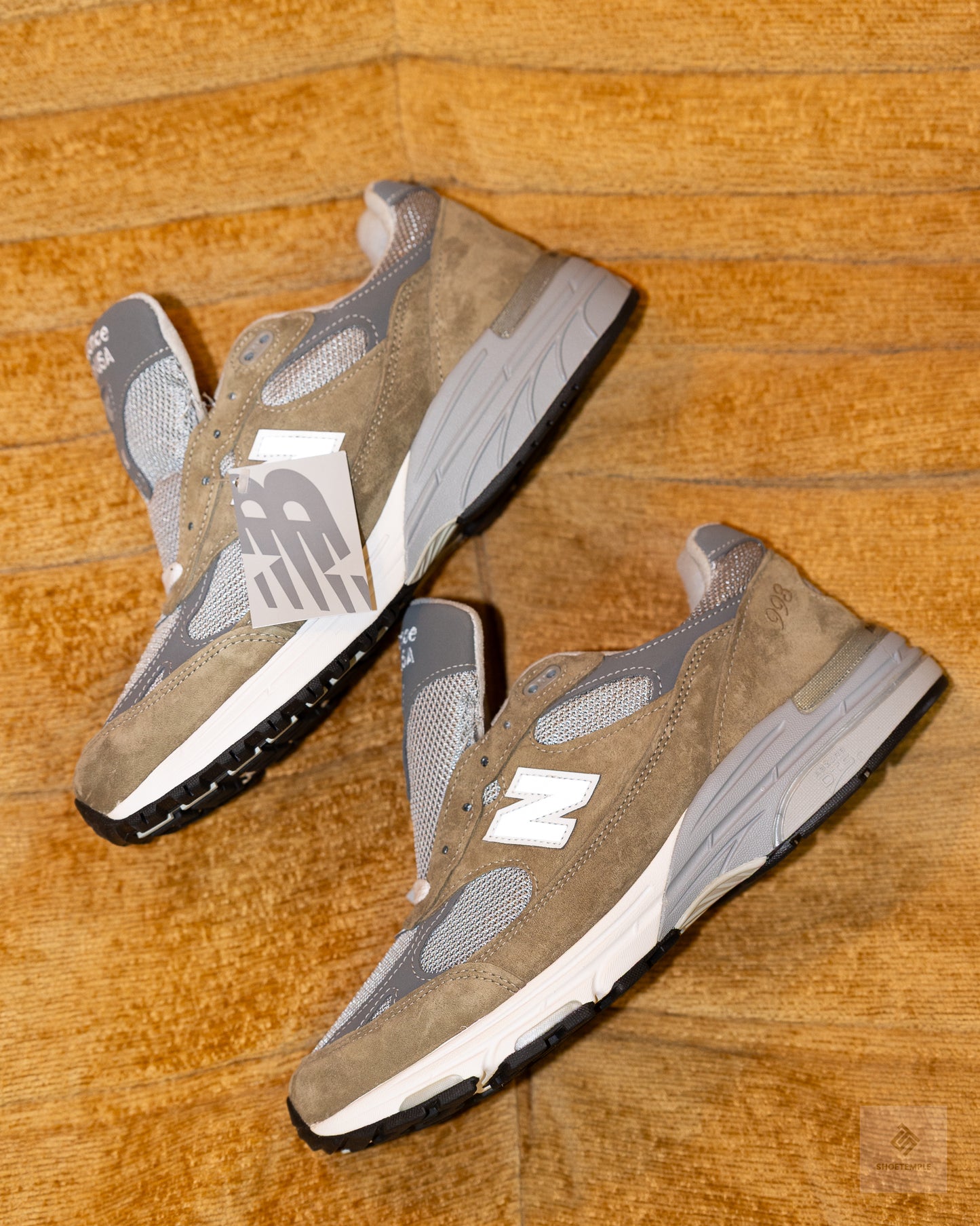 New Balance 993 Made in USA 'Heritage Pack - Covert Green' sneaker.