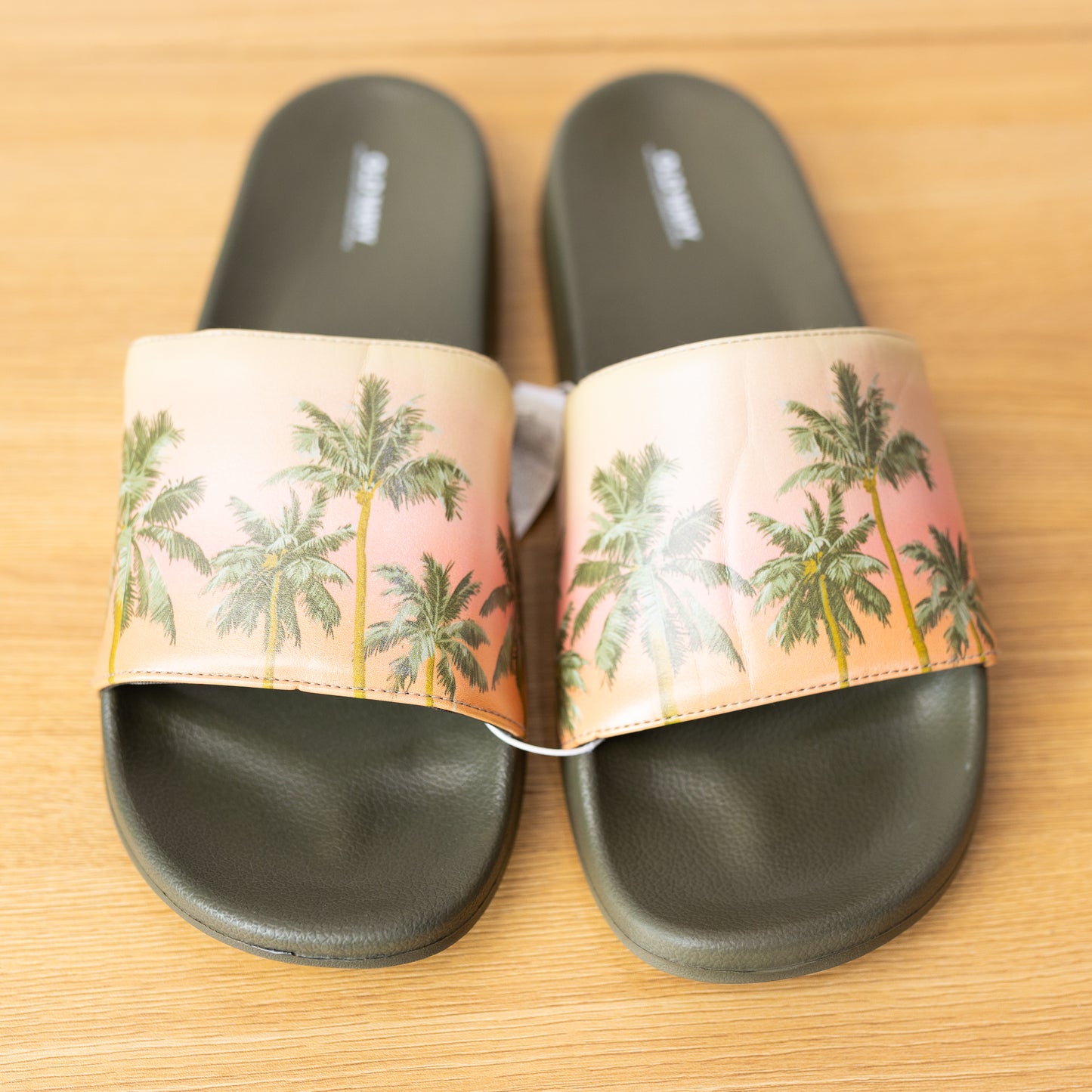 Old Navy Palm Slides