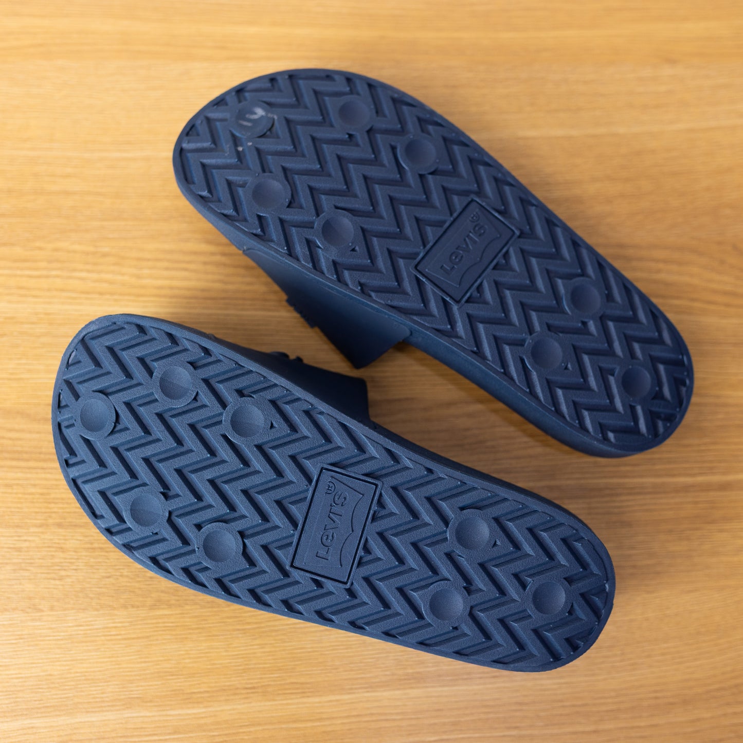 Levis Slides Navy