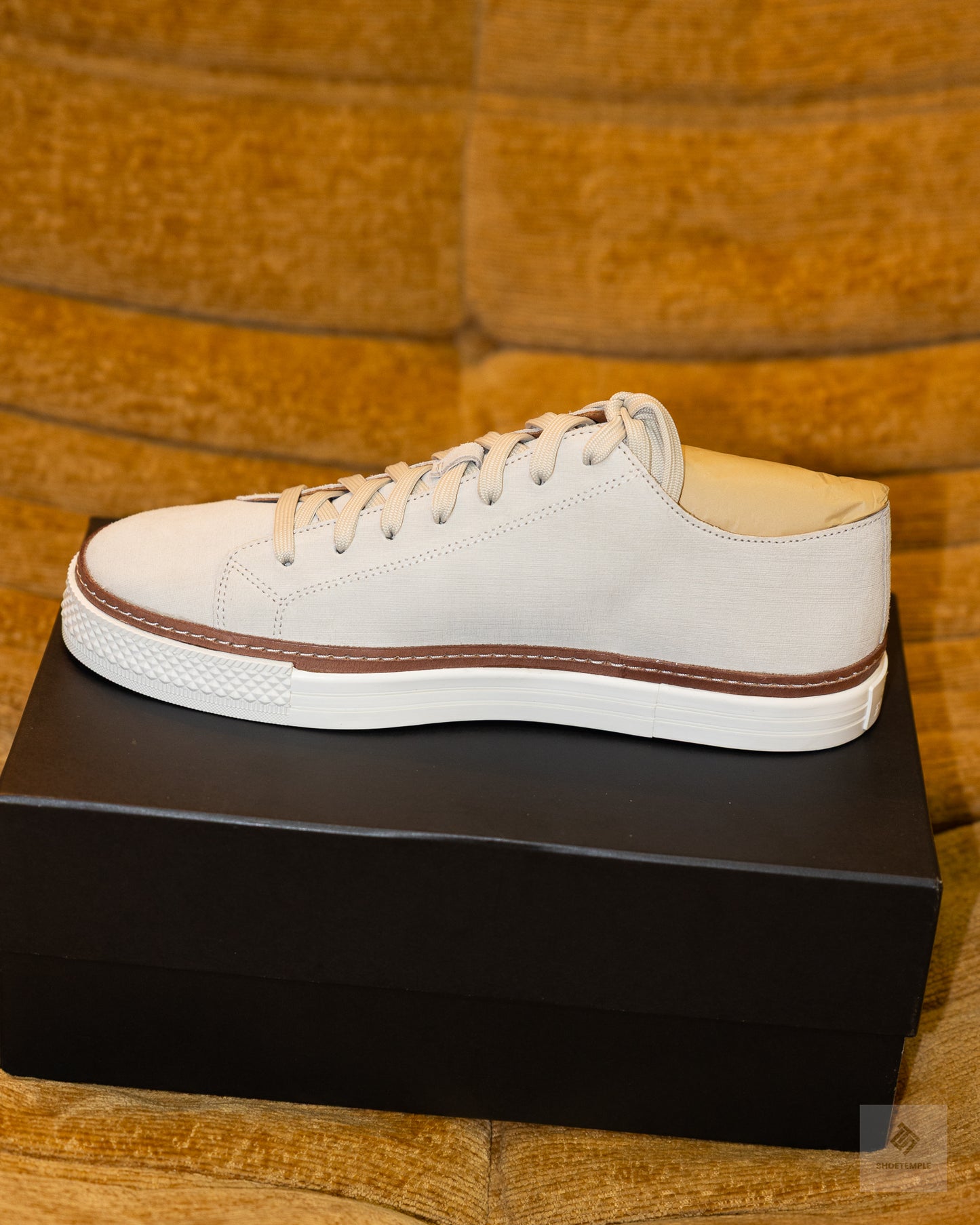 Allen Edmonds Paxton lace-up sneaker in light grey suede