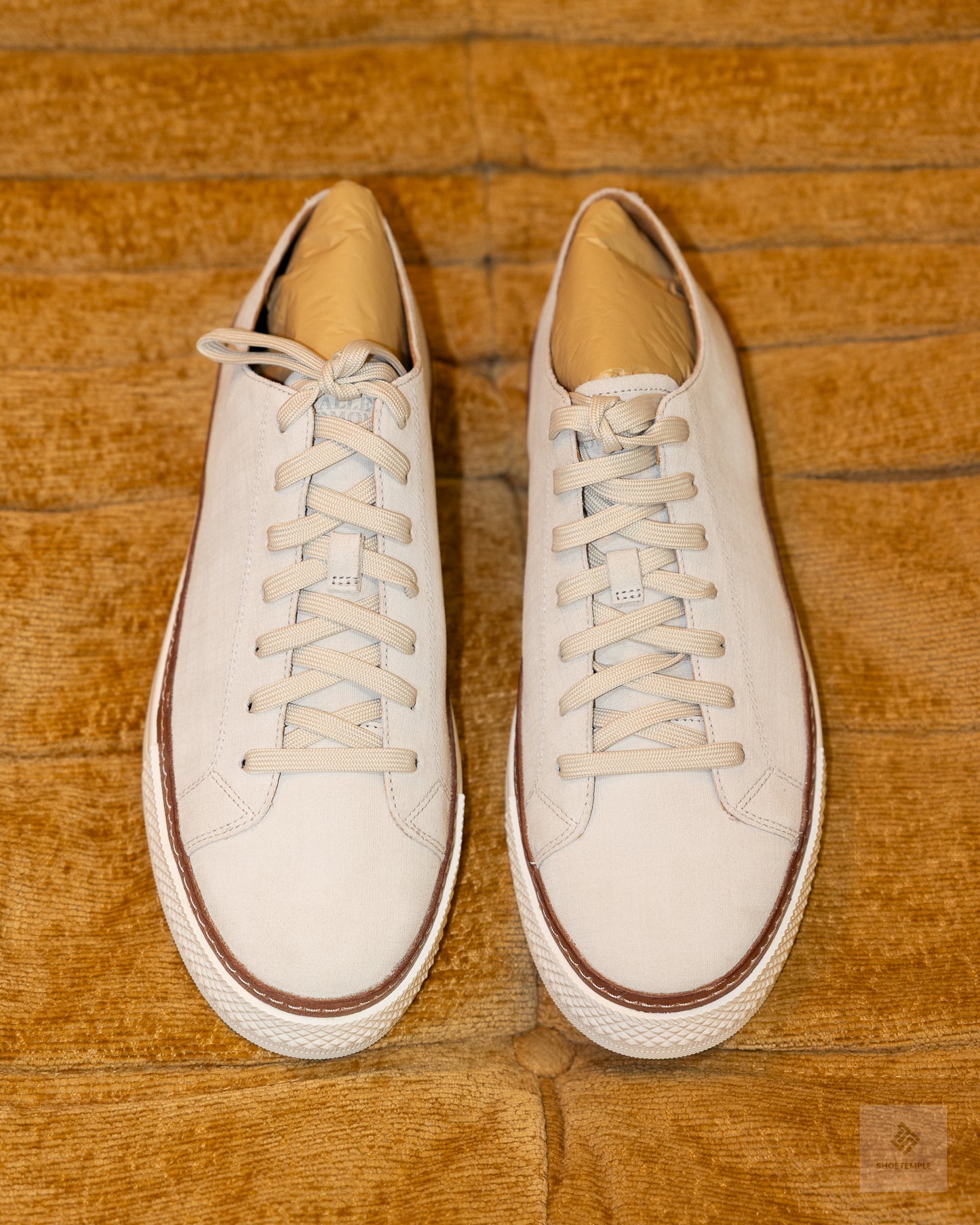 Allen Edmonds Paxton lace-up sneaker in light grey suede