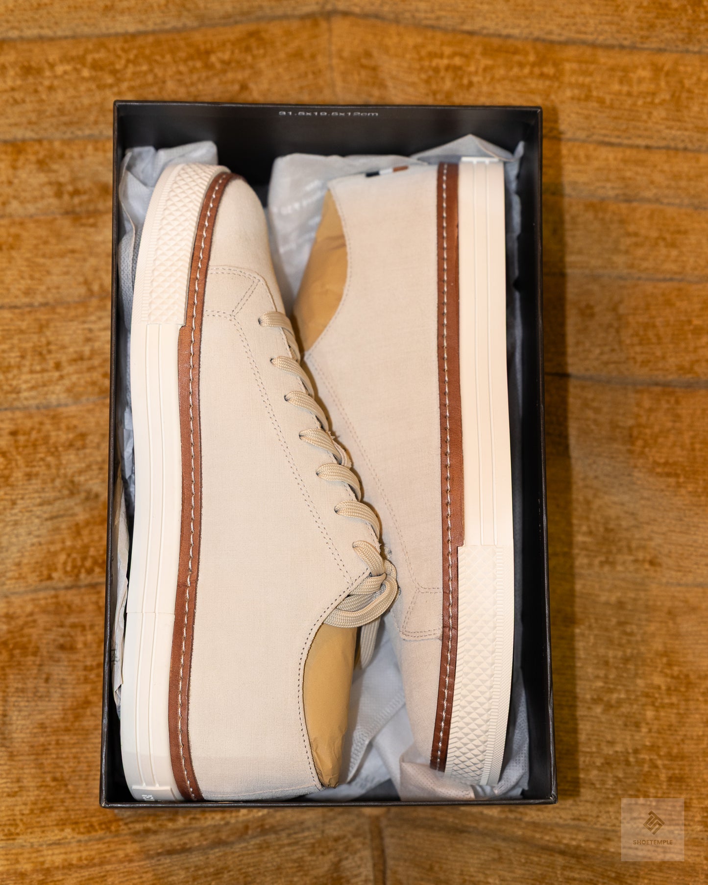 Allen Edmonds Paxton lace-up sneaker in light grey suede