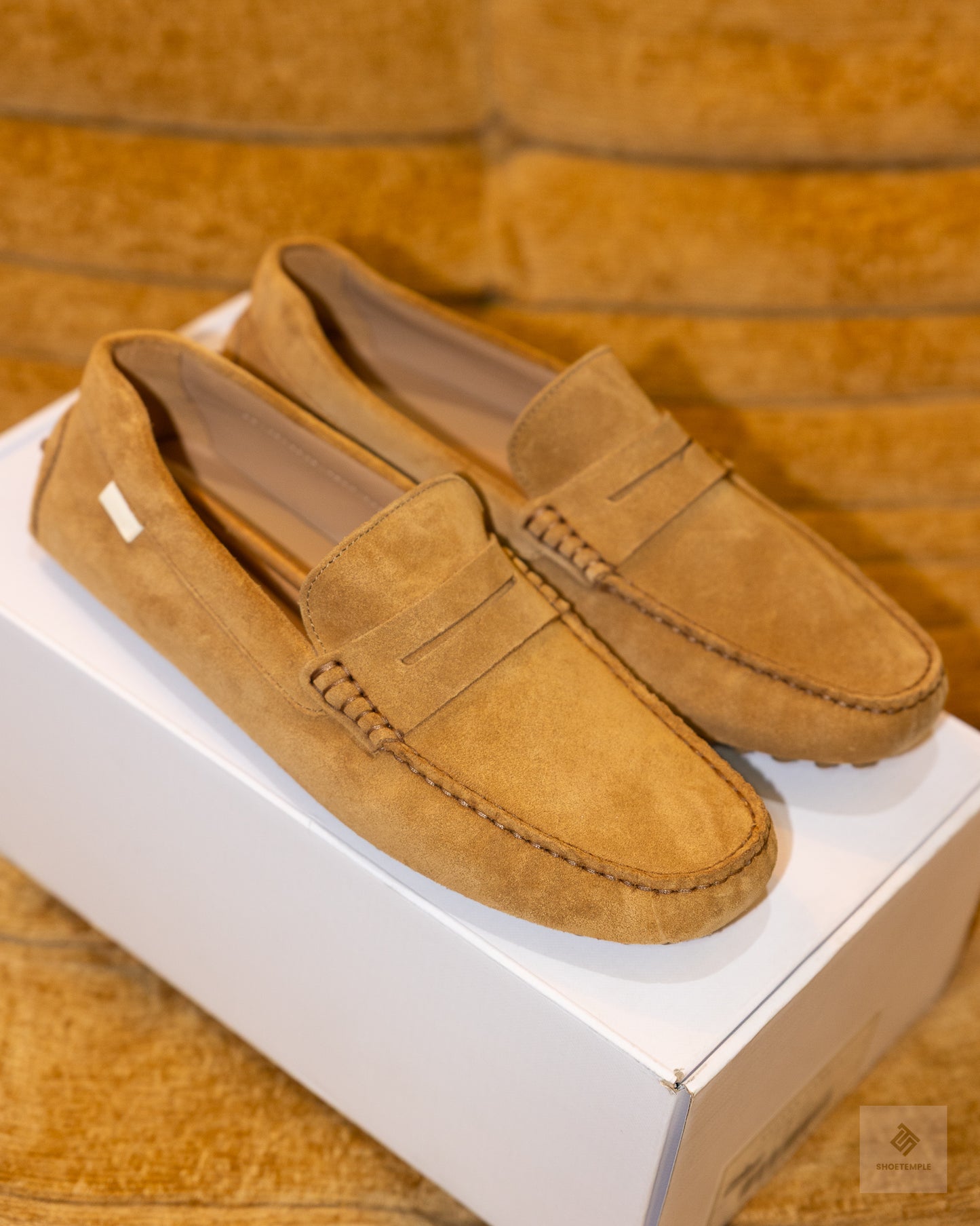 Oliver Cabell Driving Loafer in brown suede