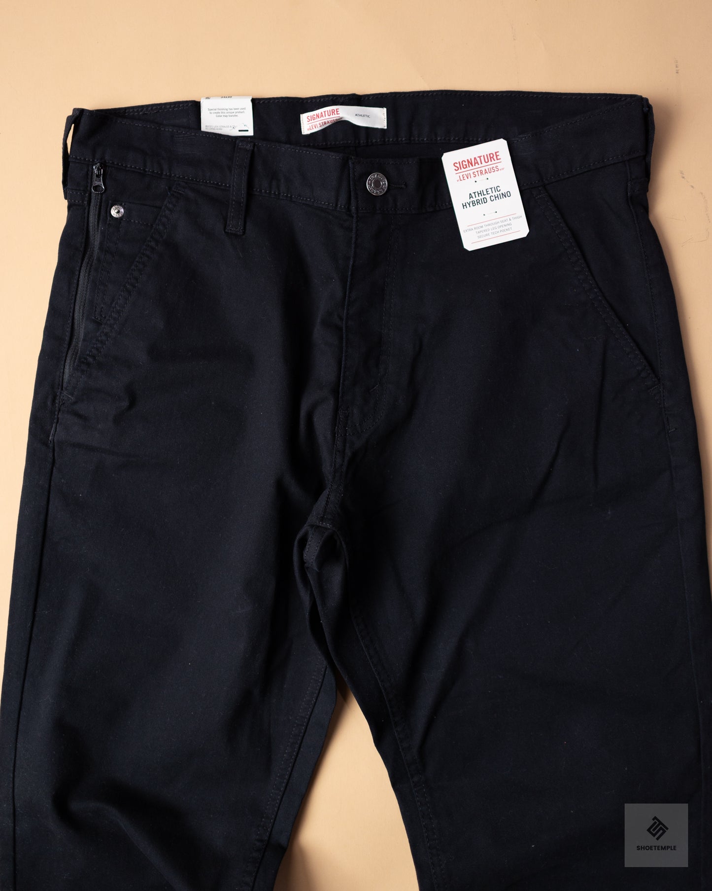 Levi Strauss Signature Athletic Hybrid Chino