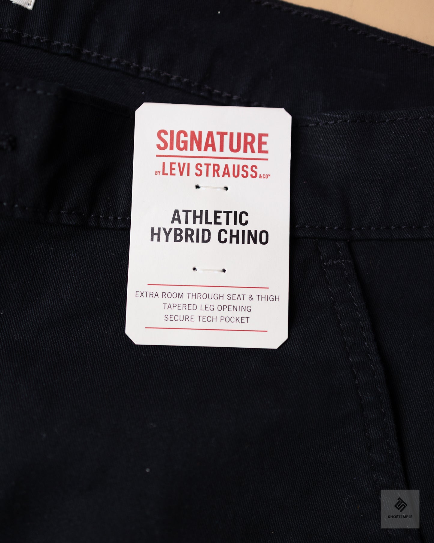 Levi Strauss Signature Athletic Hybrid Chino