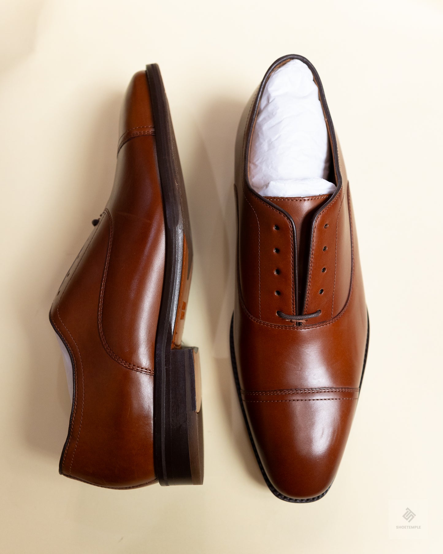 Johnston & Murphy Oxford shoes in tan brown