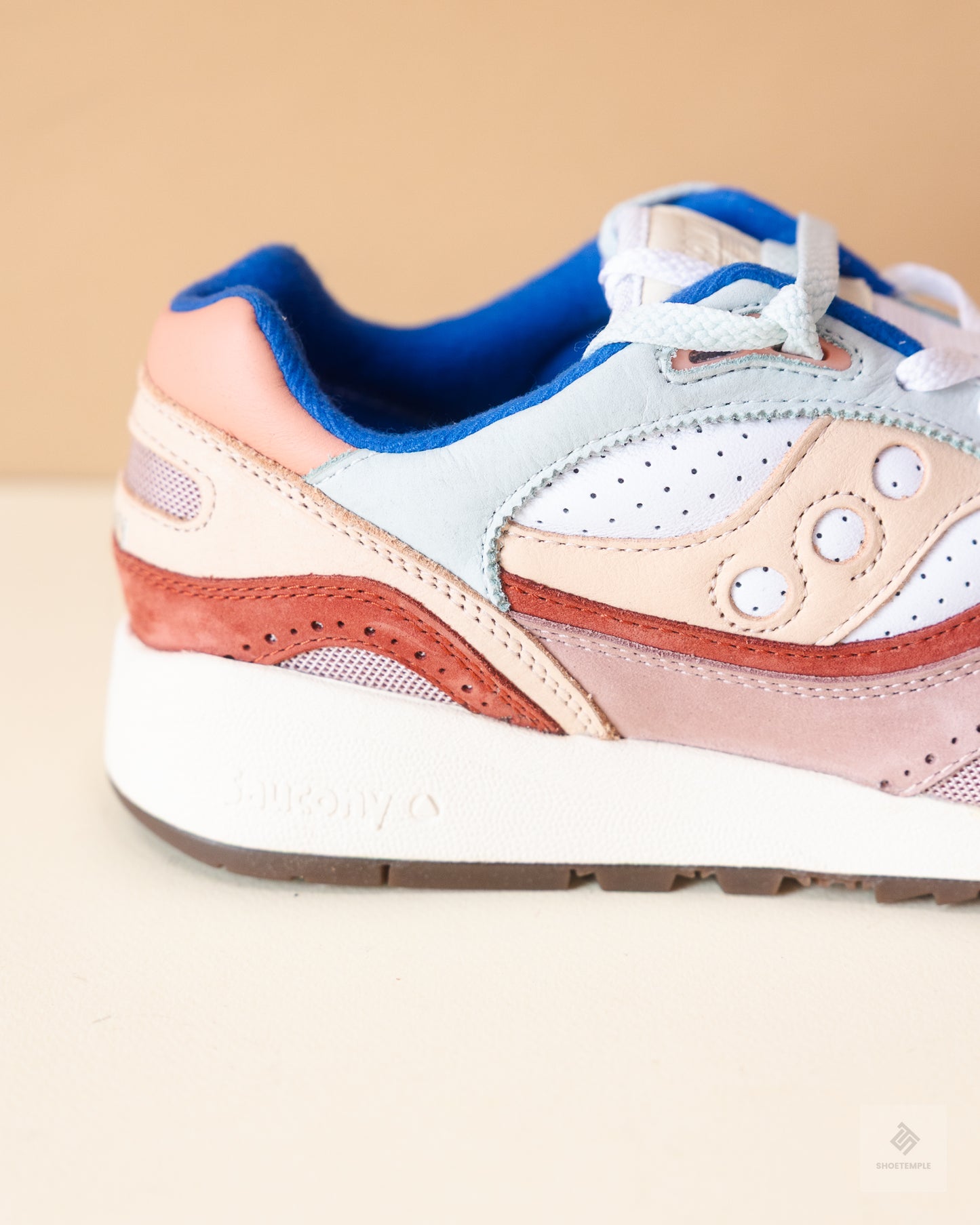 Saucony Shadow 6000 sneaker