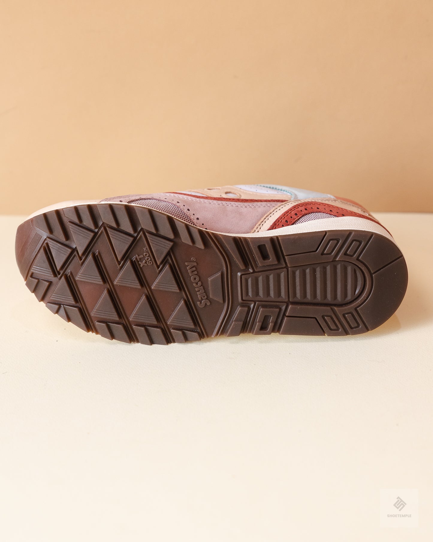 Saucony Shadow 6000 sneaker