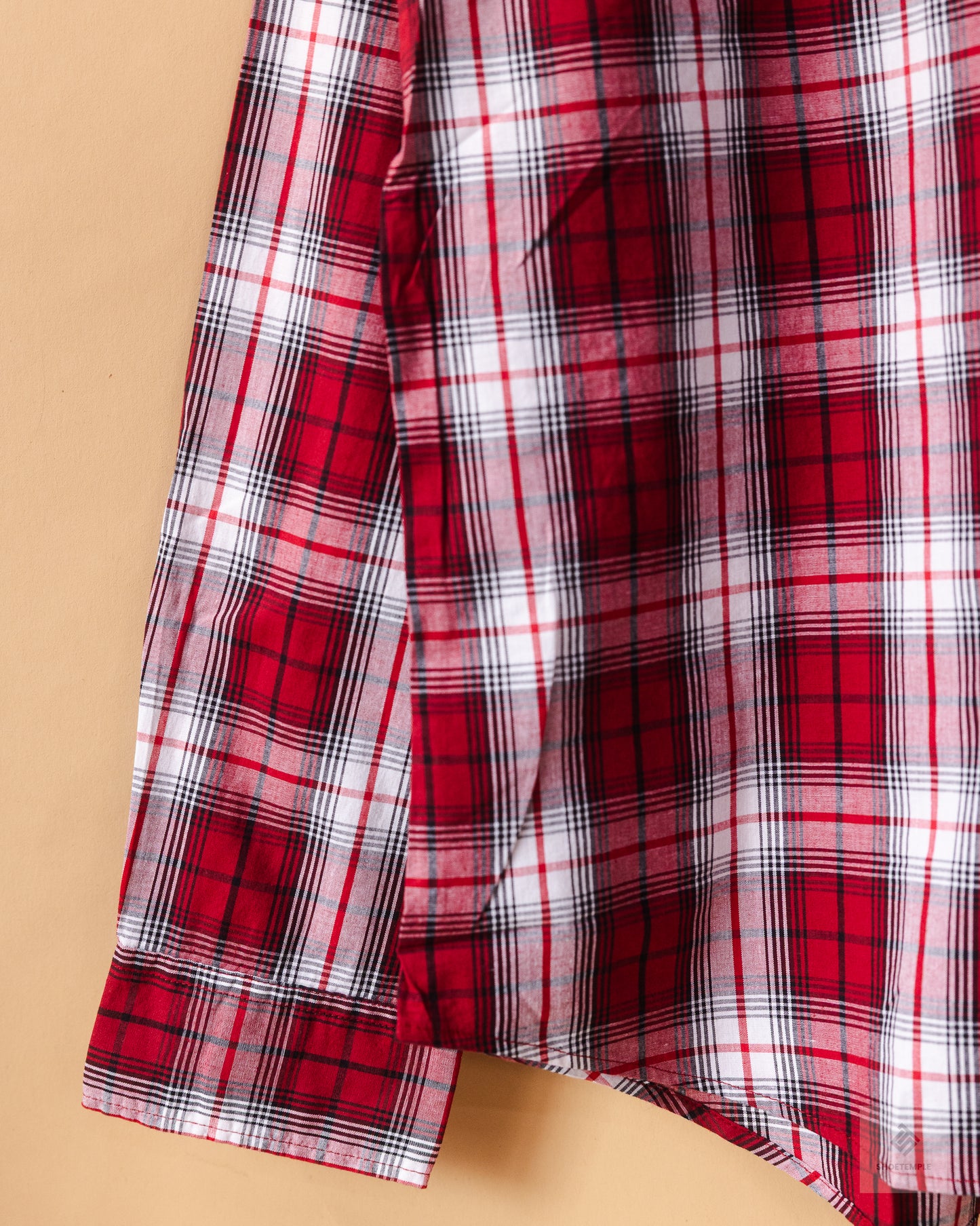 Old Navy Long Sleeve plaid flannel button-down shirt