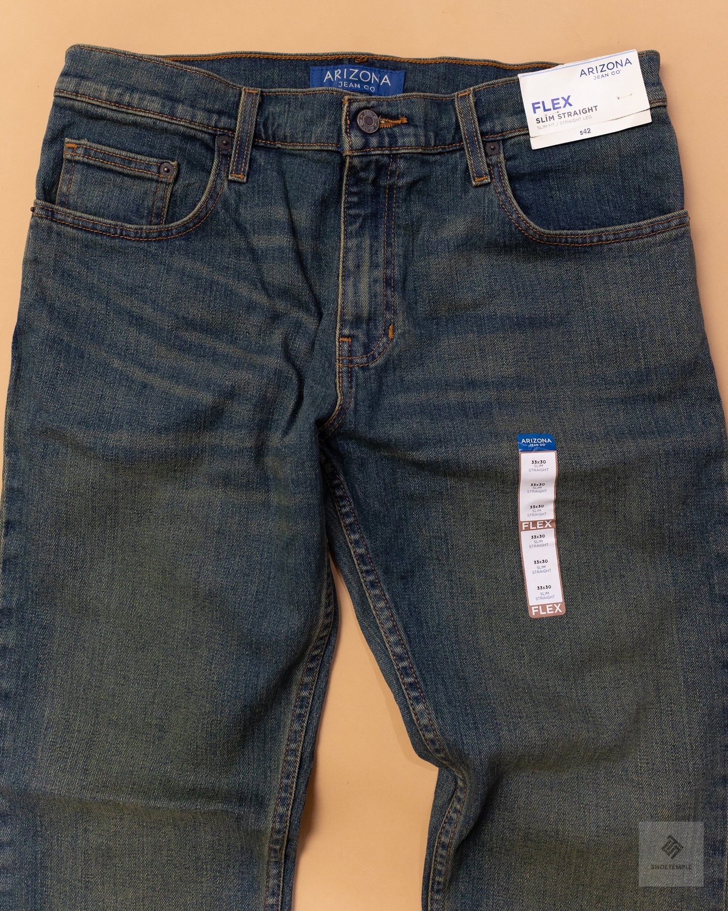 Arizona Slim Straight Jeans