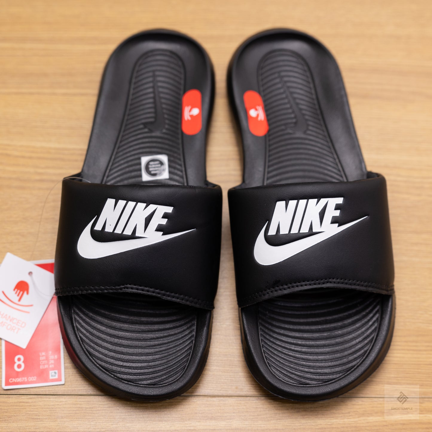 Nike Victori Slide