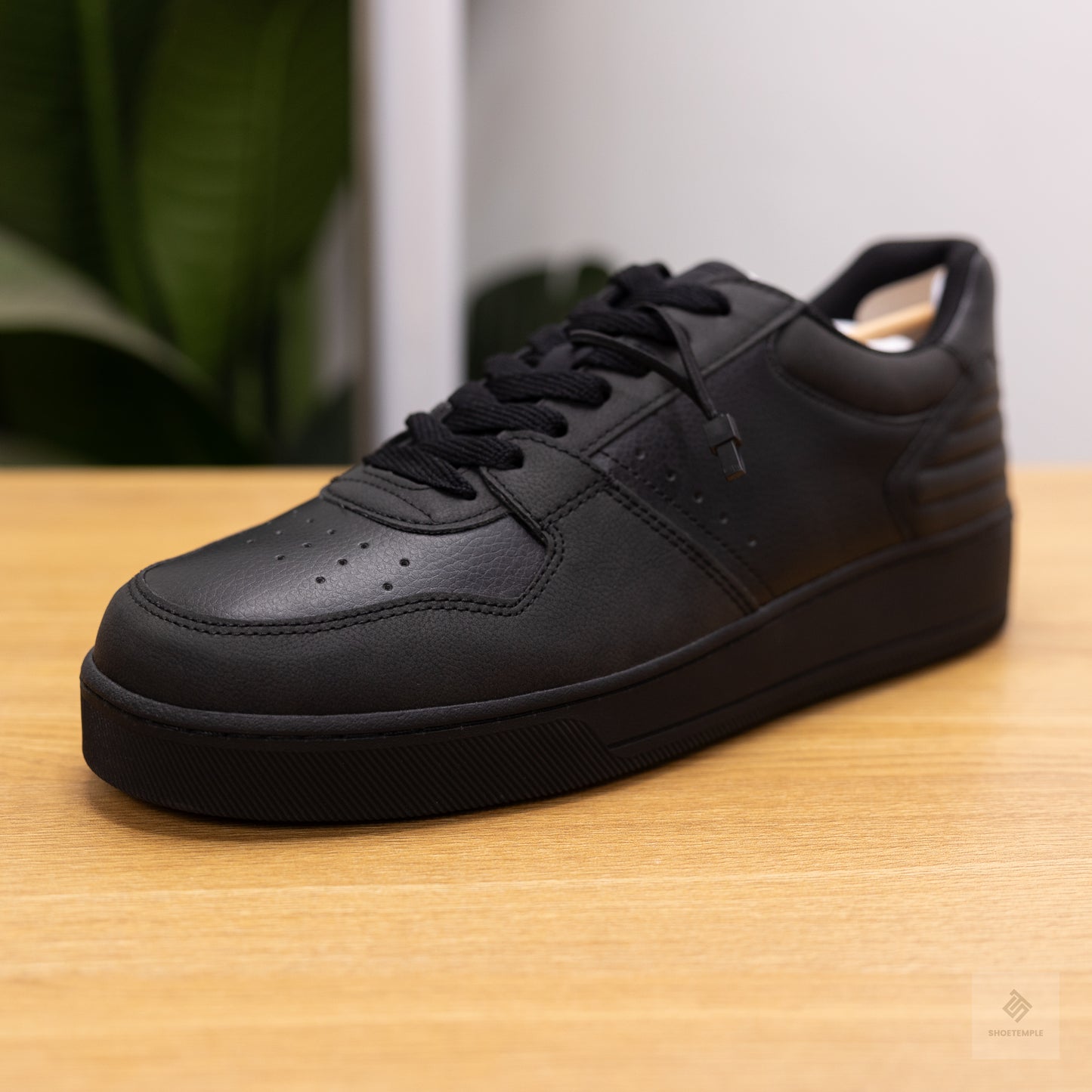 Zara All Black Leather Sneaker