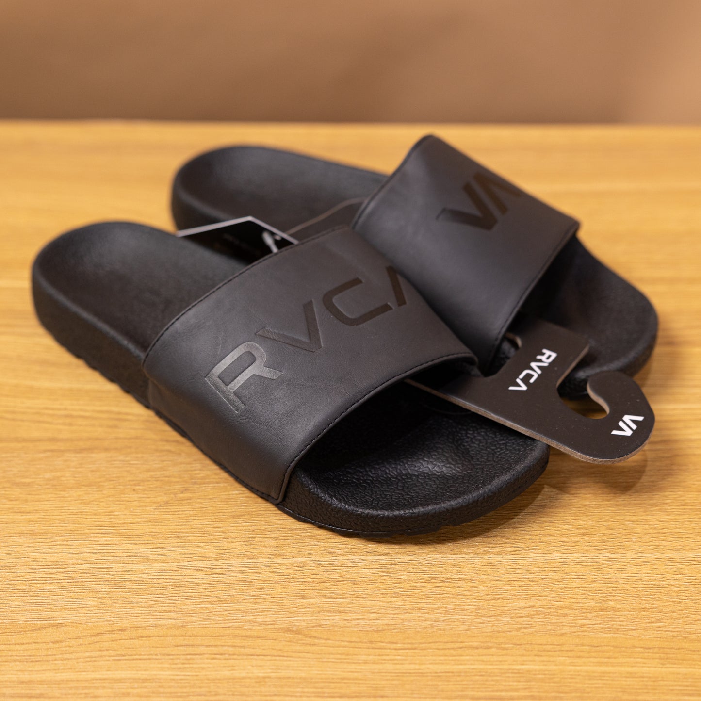 RVCA VA All Black Slides