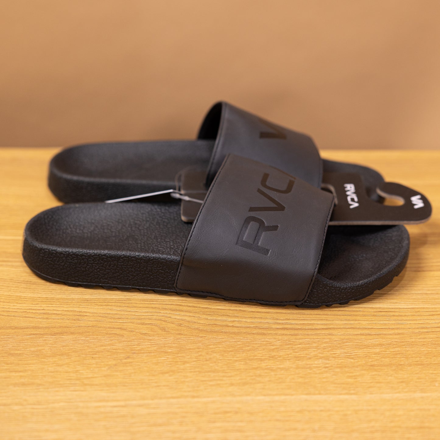 RVCA VA All Black Slides