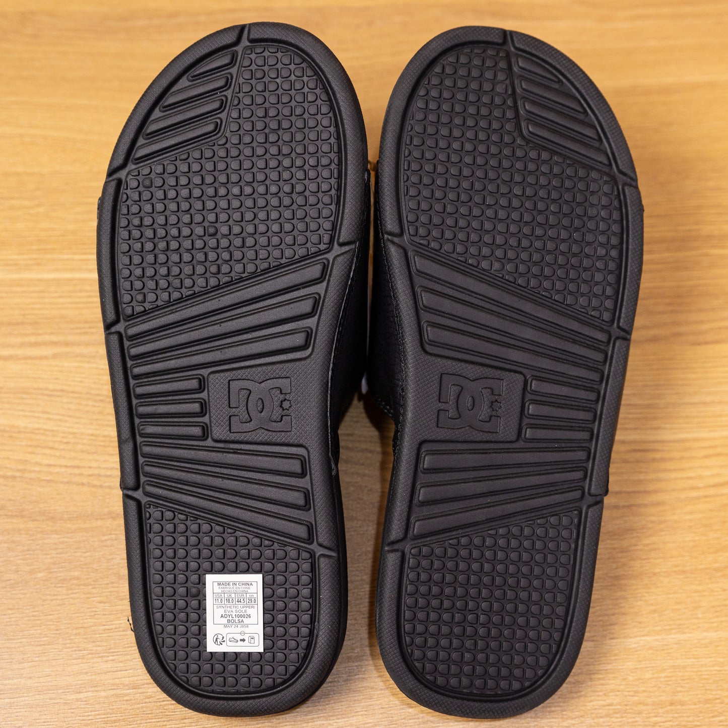 DC Slide Black/White