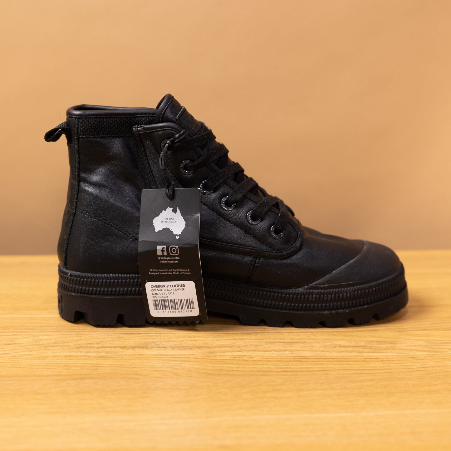 Volley Overdrip Leather Boots Black