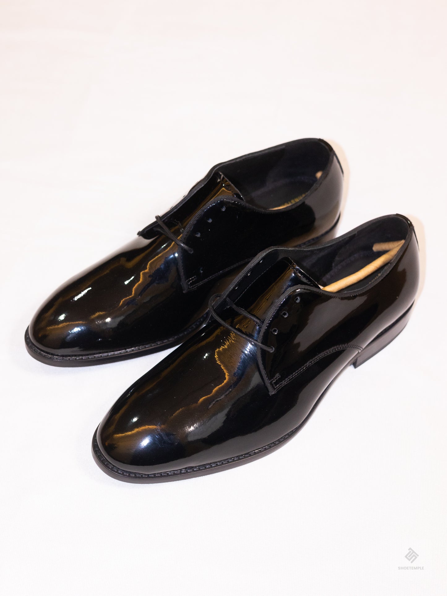 Johsnton & Murphy Italian Patent Calfskin