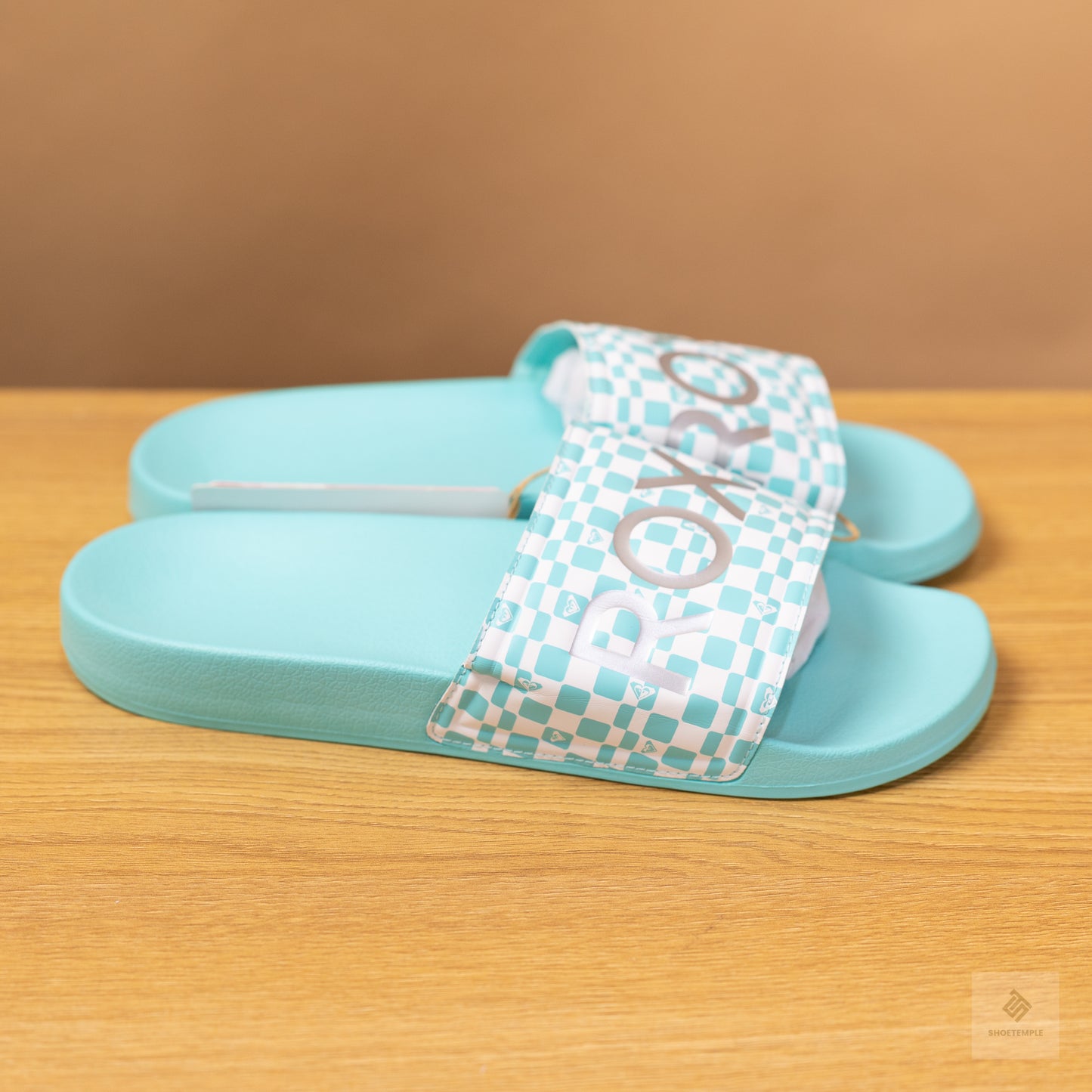 Roxy Slides Check Pattern