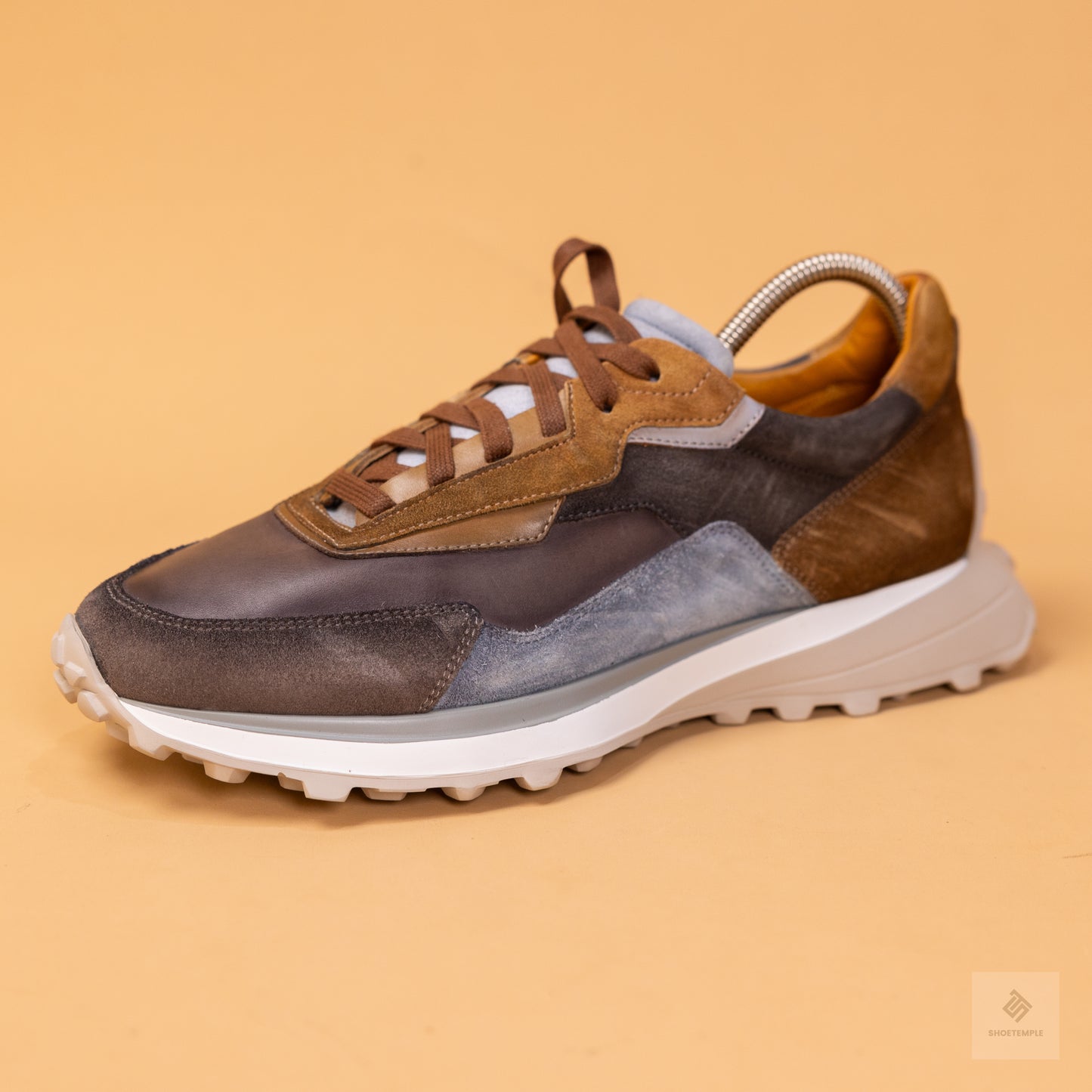 Magnani Onyx Leather Sneaker