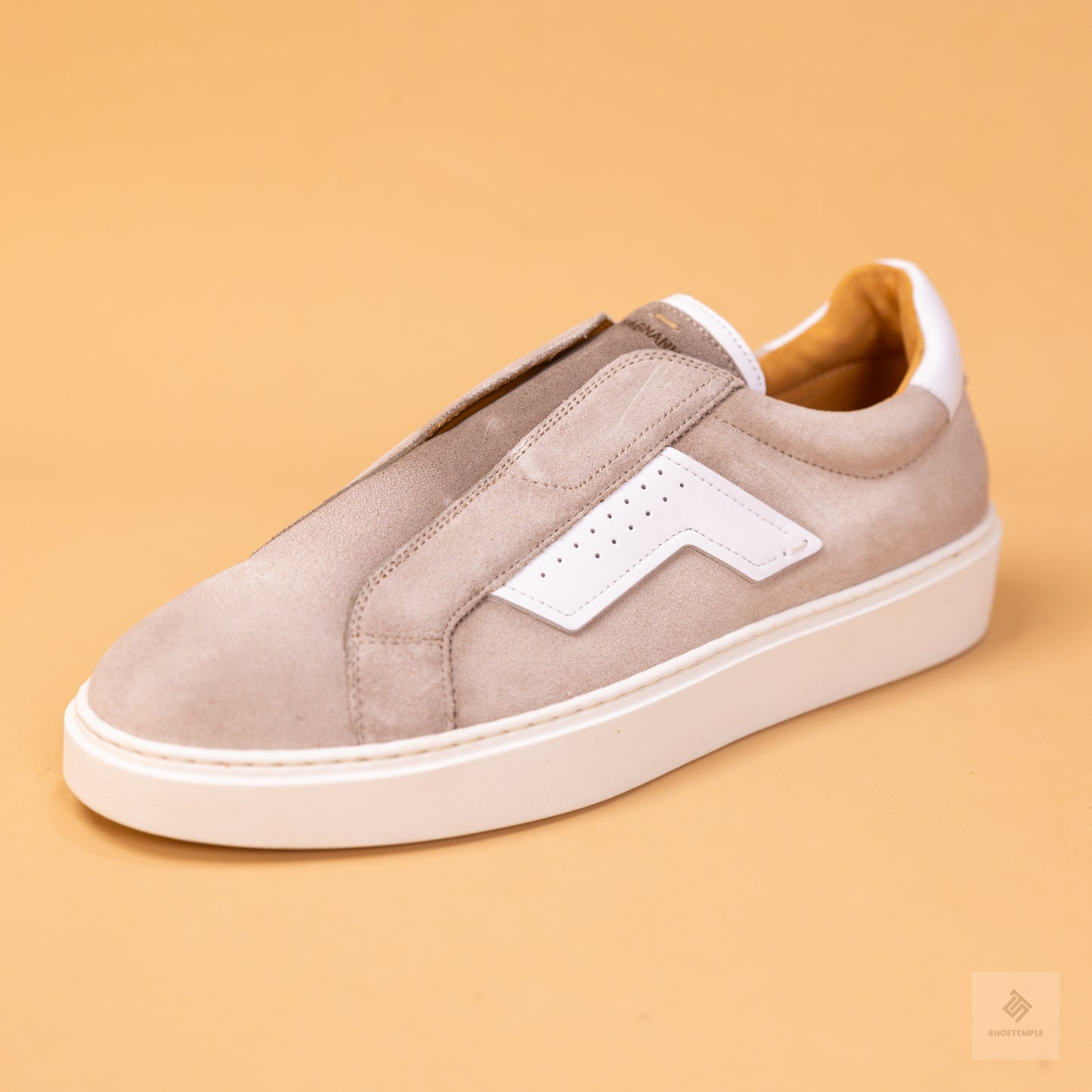 Magnani Pheonix Suede Sneaker