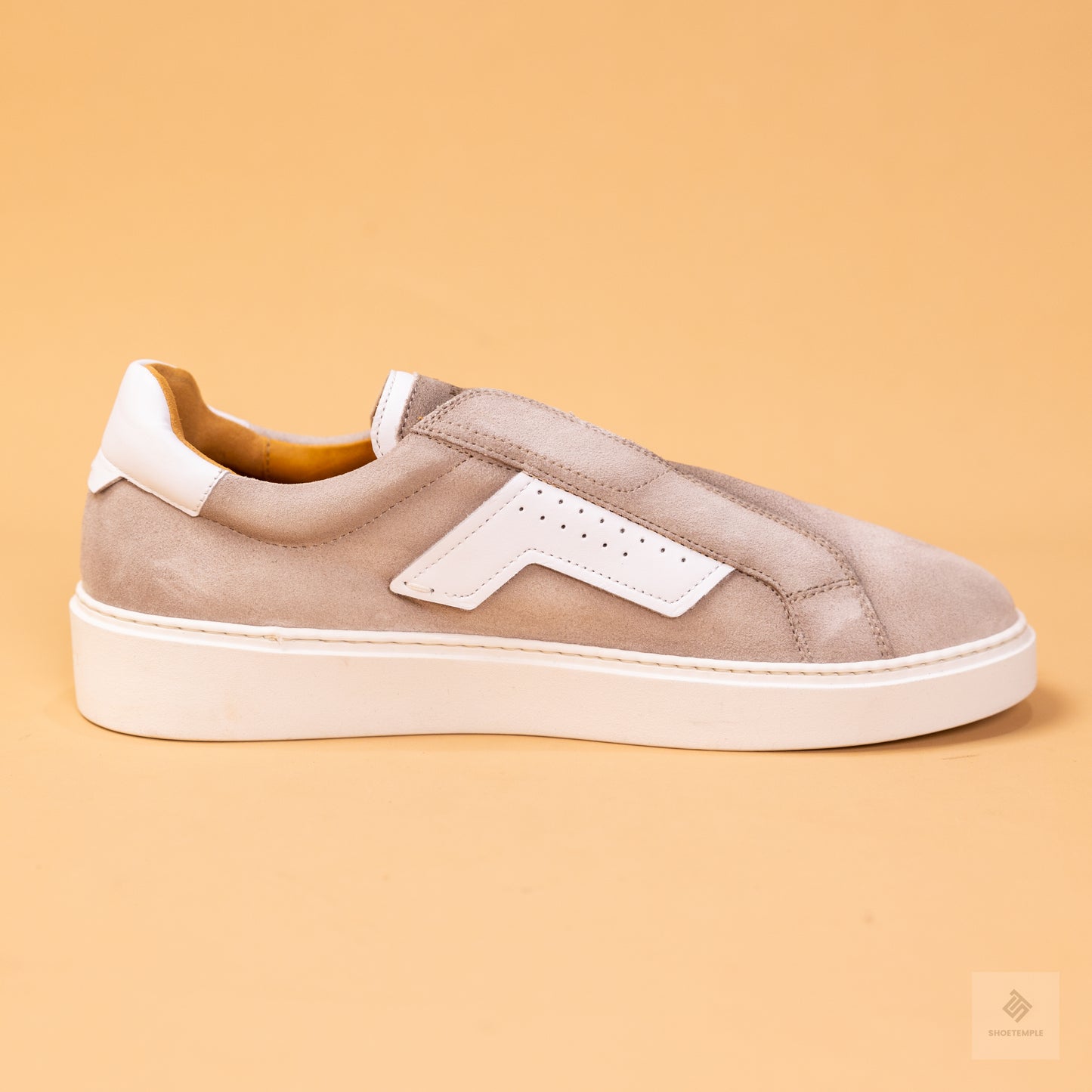 Magnani Pheonix Suede Sneaker