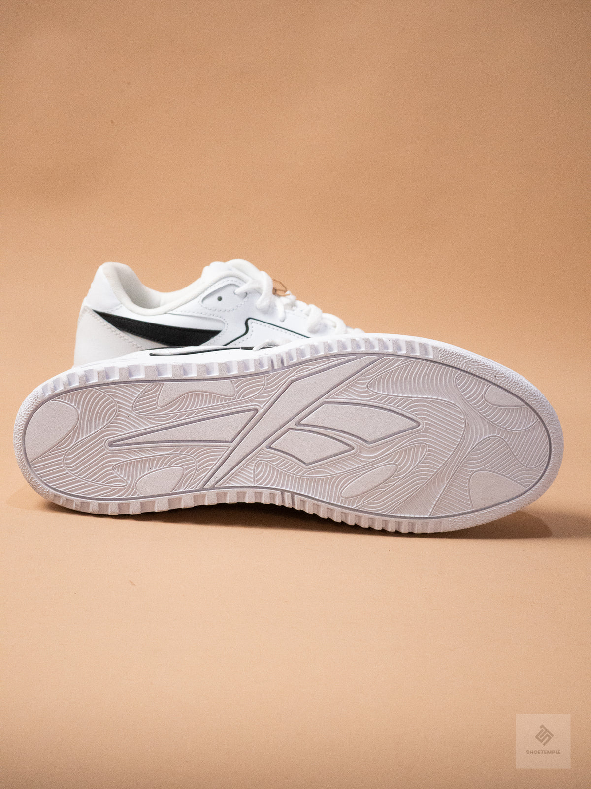 Reebok ATR Chill sneakers