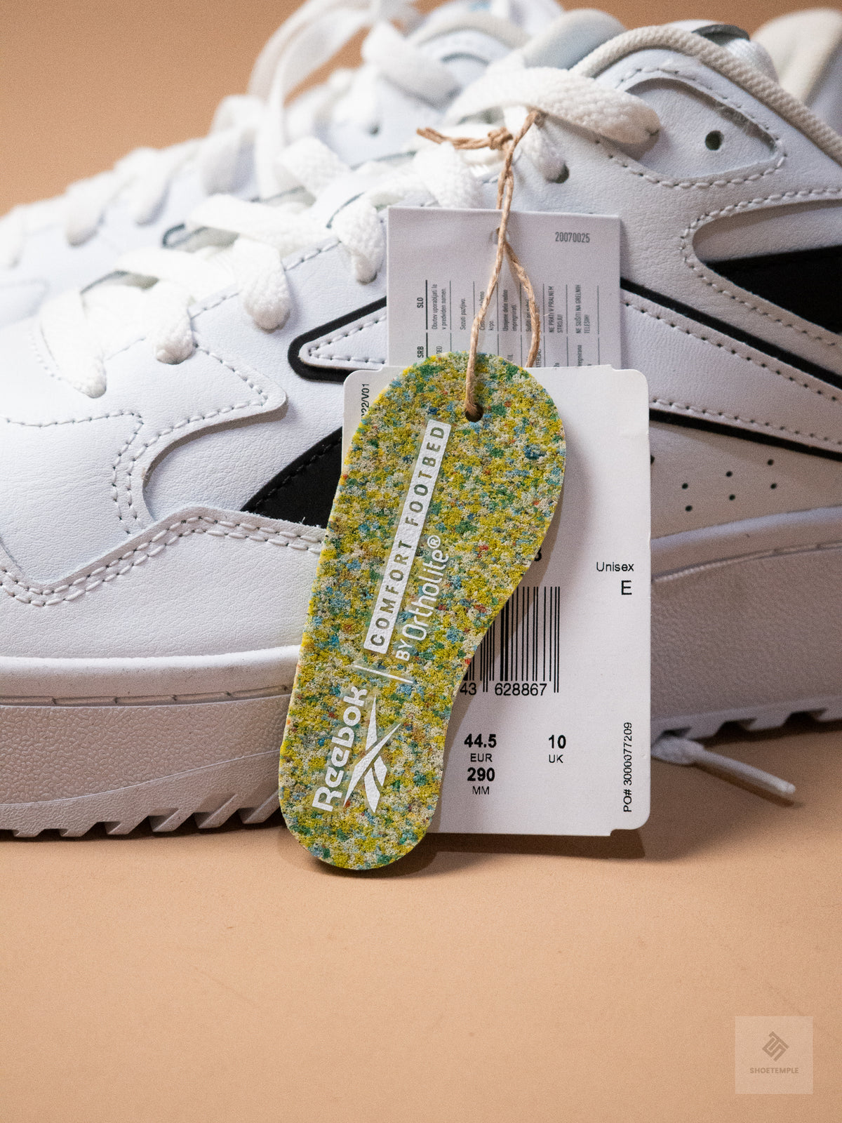 Reebok ATR Chill sneakers