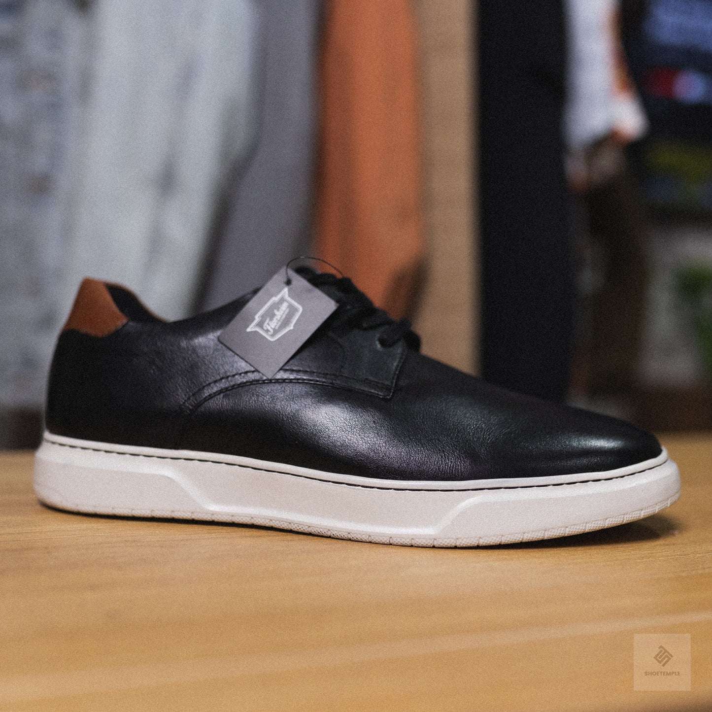 Florsheim Premier Plain Toe Lace Up Sneaker