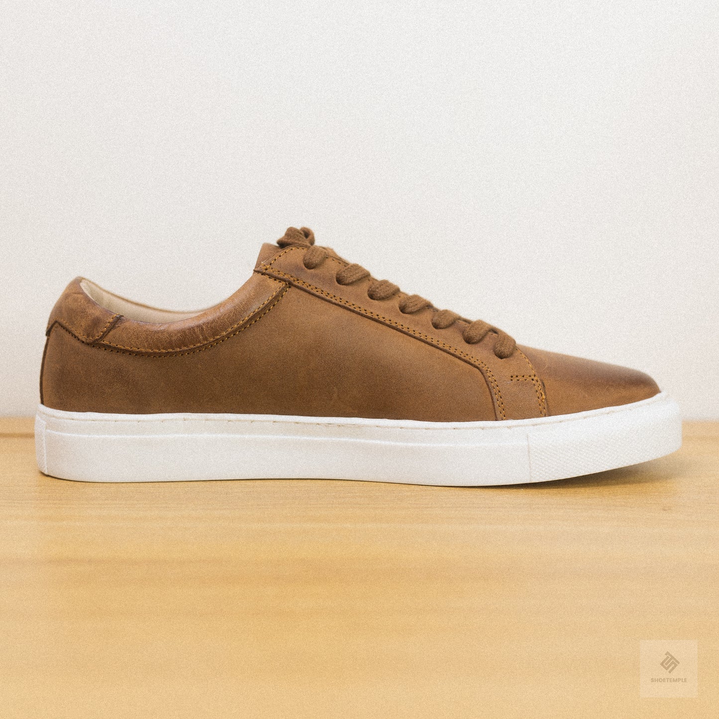 Aquila Leather Sneakers